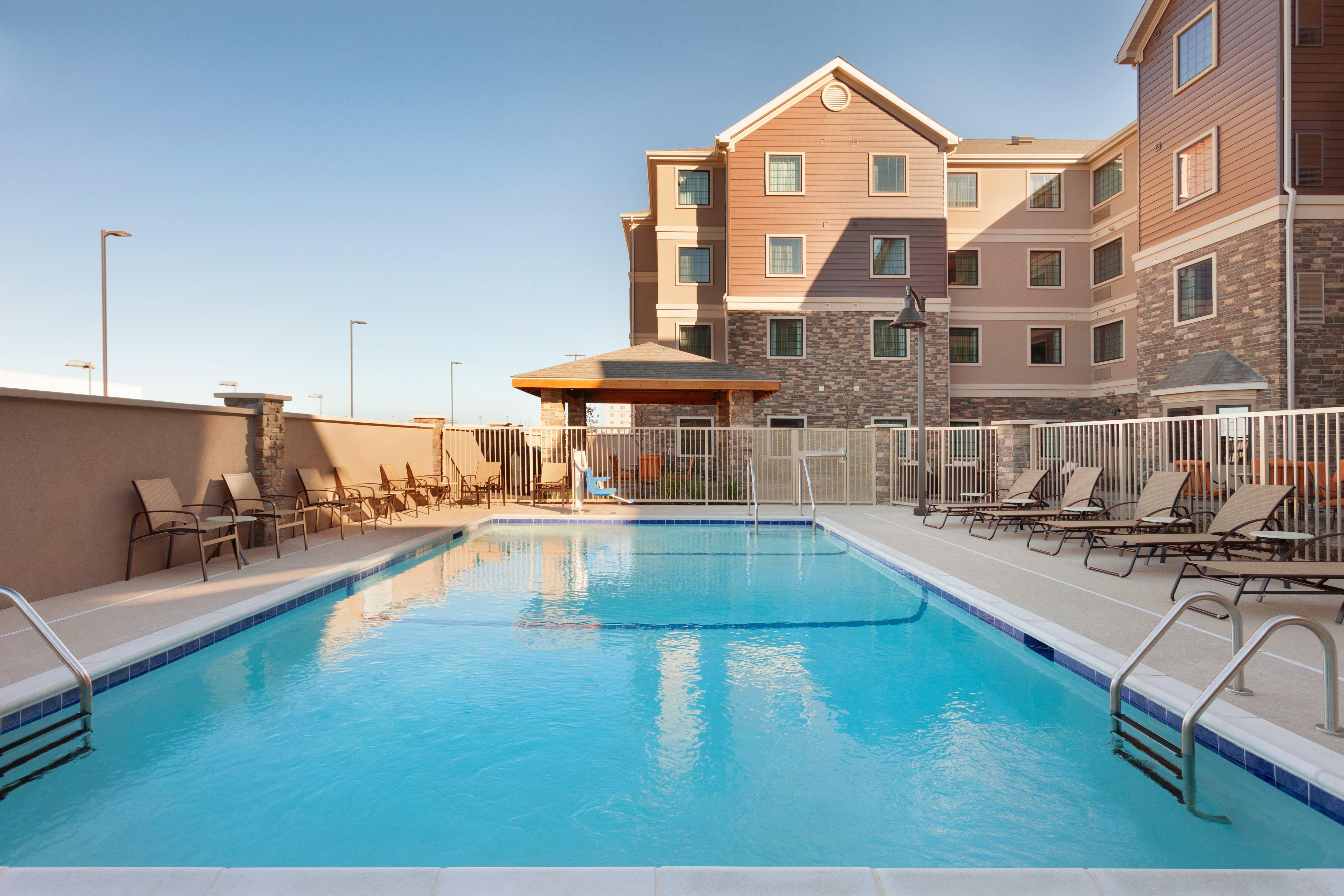 Staybridge By Ihg Hotel 3*