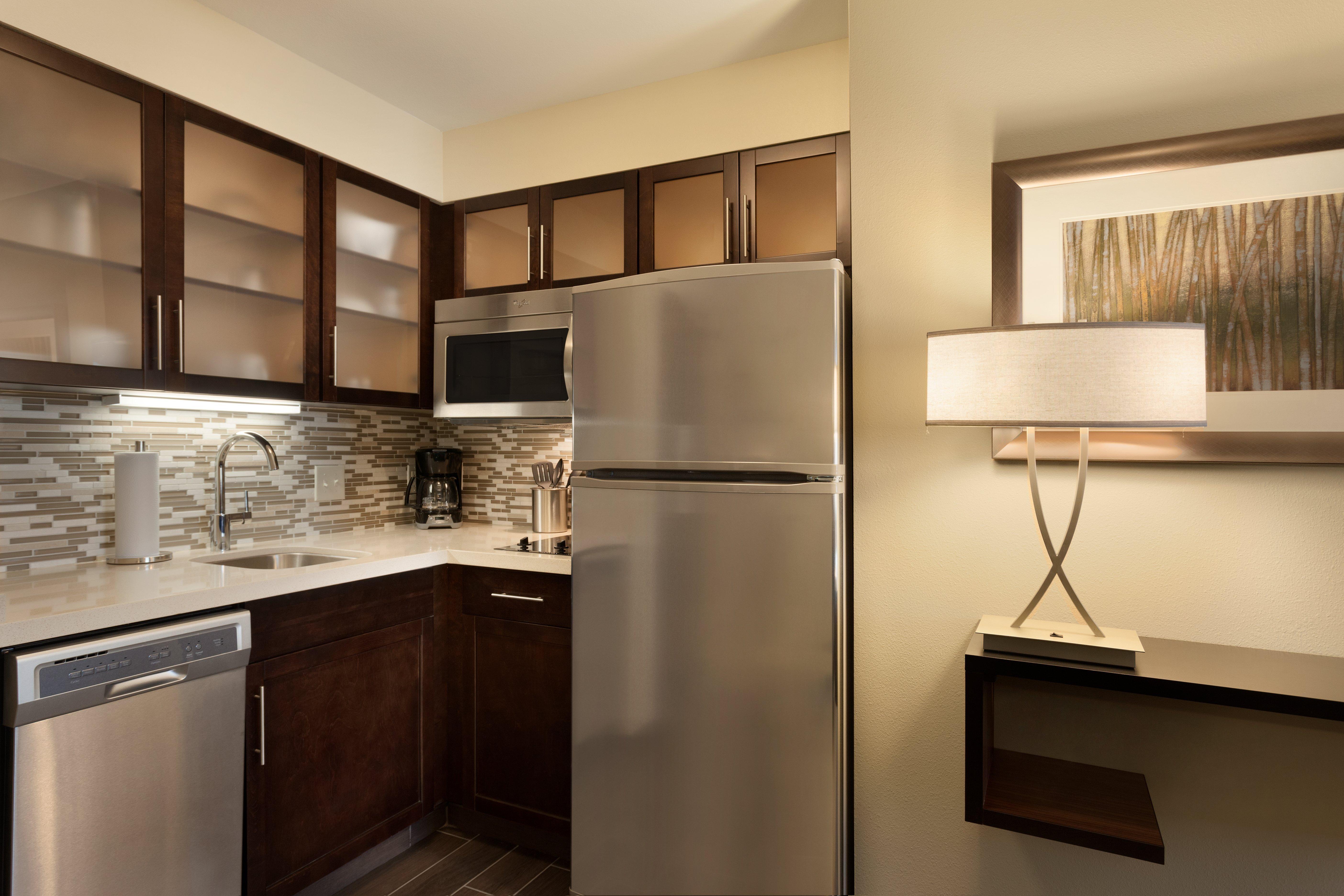 Staybridge By Ihg Hotel 3*