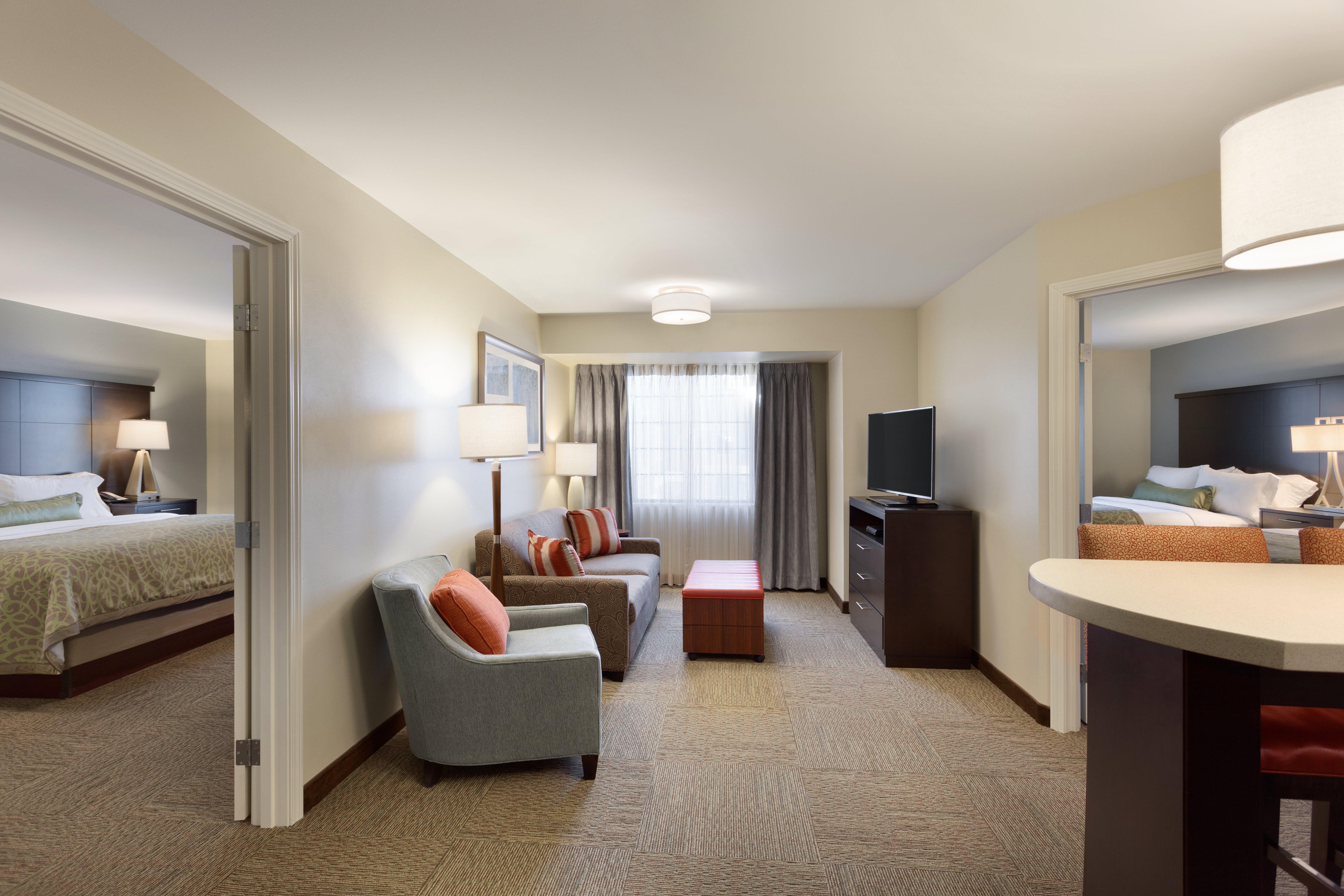 Staybridge By Ihg Hotel 3*